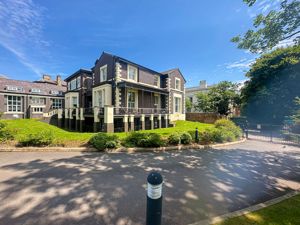 Photo 10- click for photo gallery